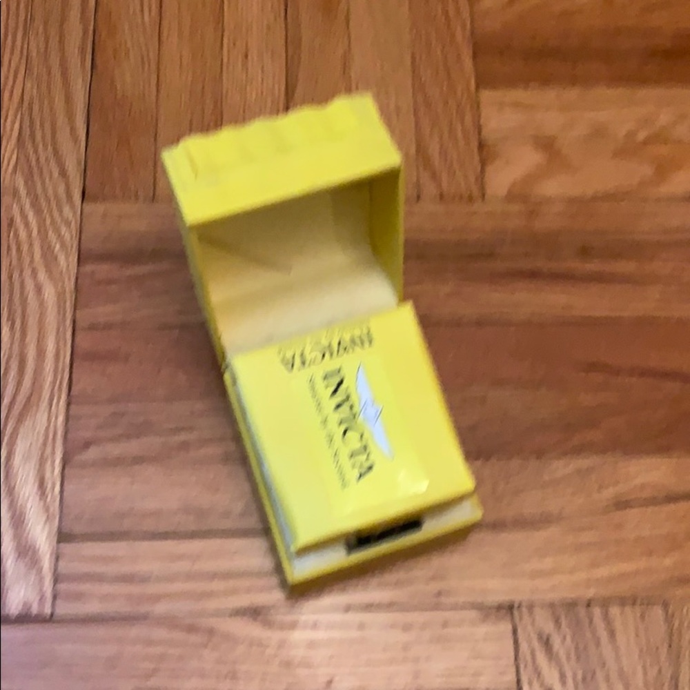 100 percent authentic brand new invicta divers - Picture 2 of 7